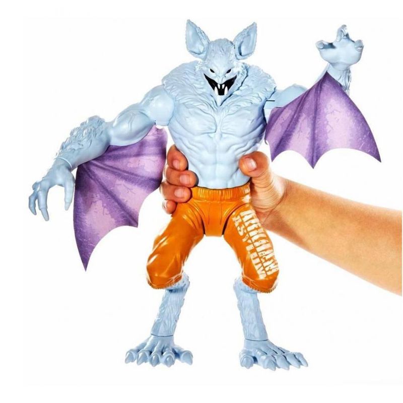 GDJ33_Figura_Articulada_Luxo_Batman_Missions_Man-Bat_30_cm_Mattel_3