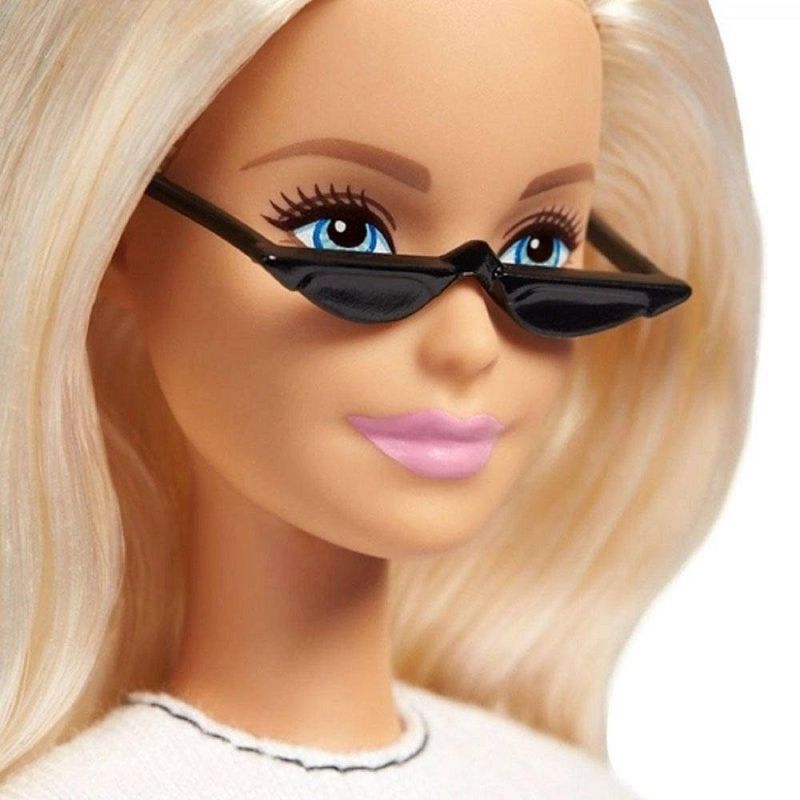 FBR37_Boneca_Barbie_Fashionistas_Blusa_Strong_Girls_Make_Waves_148_Mattel_3
