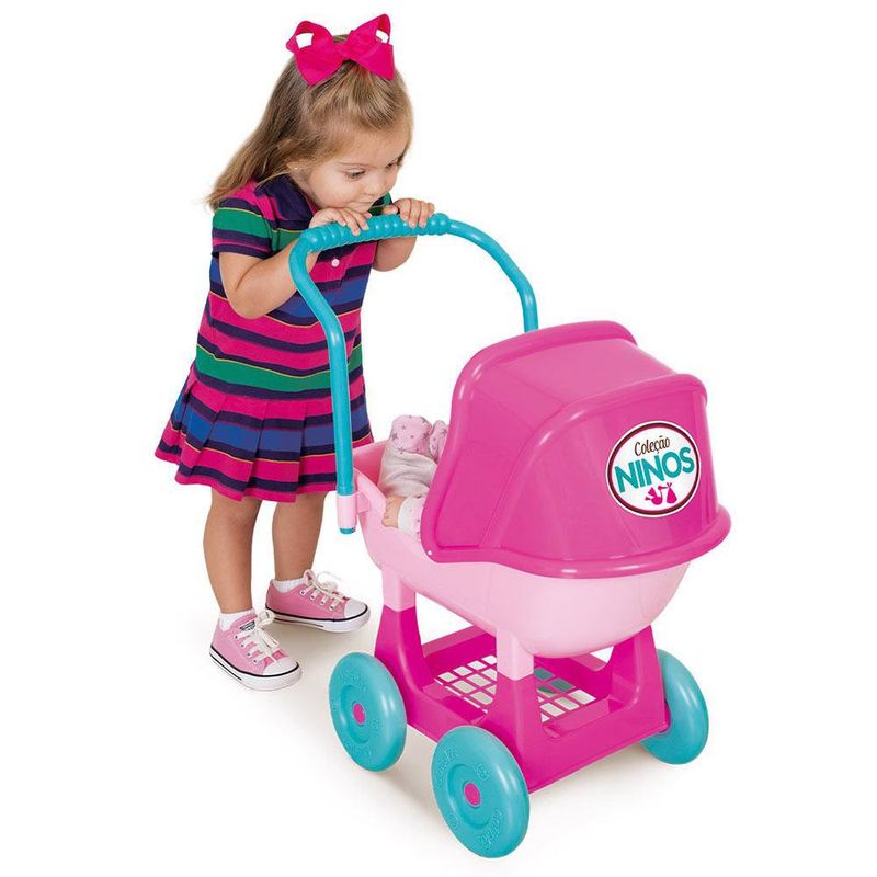 2215_Carrinho_de_Boneca_Ninos_Rosa_Verde_Cotiplas_2