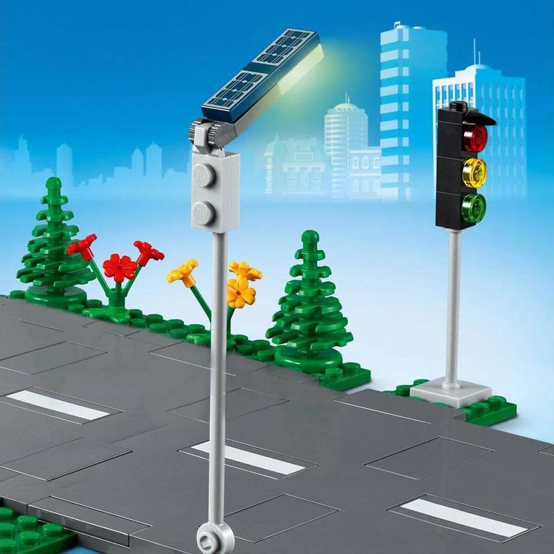 LEGO_City_Cruzamento_de_Avenidas_60304_4