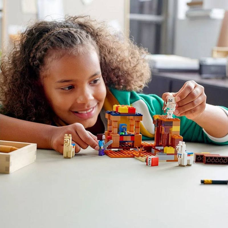 LEGO_Minecraft_O_Posto_Comercial_21167_9