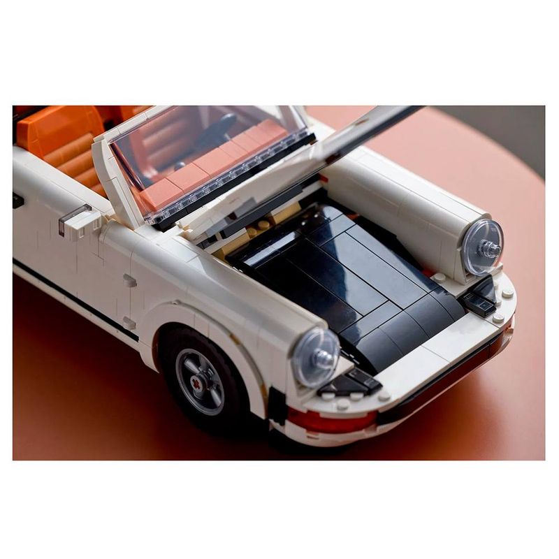 10295-LEGO-Creator-Porsche-911-10295-9