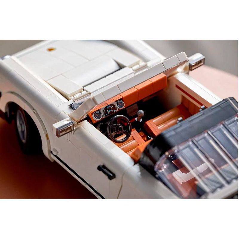 10295-LEGO-Creator-Porsche-911-10295-10