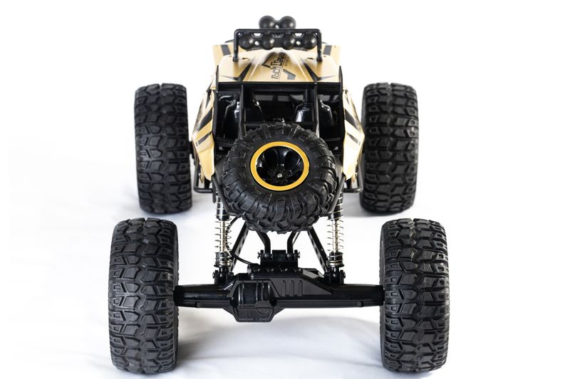 Carro-de-Controle-Remoto-6