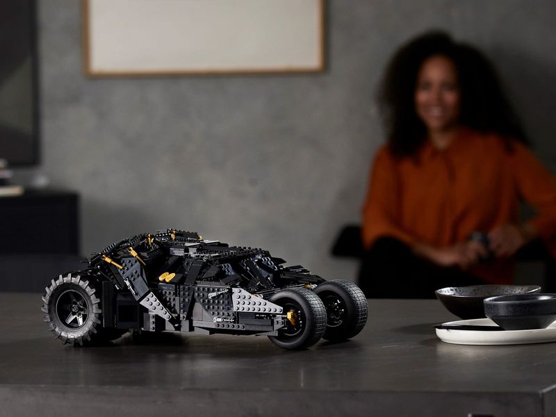 LEGO-Batman---Batmovel-Tumbler-16