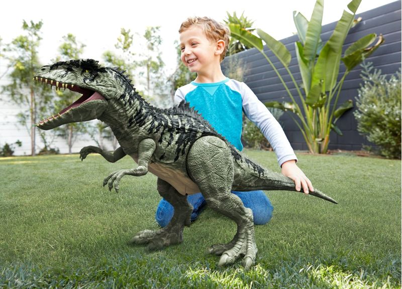 GWD68---Dinossauro-Articulado---Giganotosaurus---Super-Colossal---Jurassic-World-Dominion-7