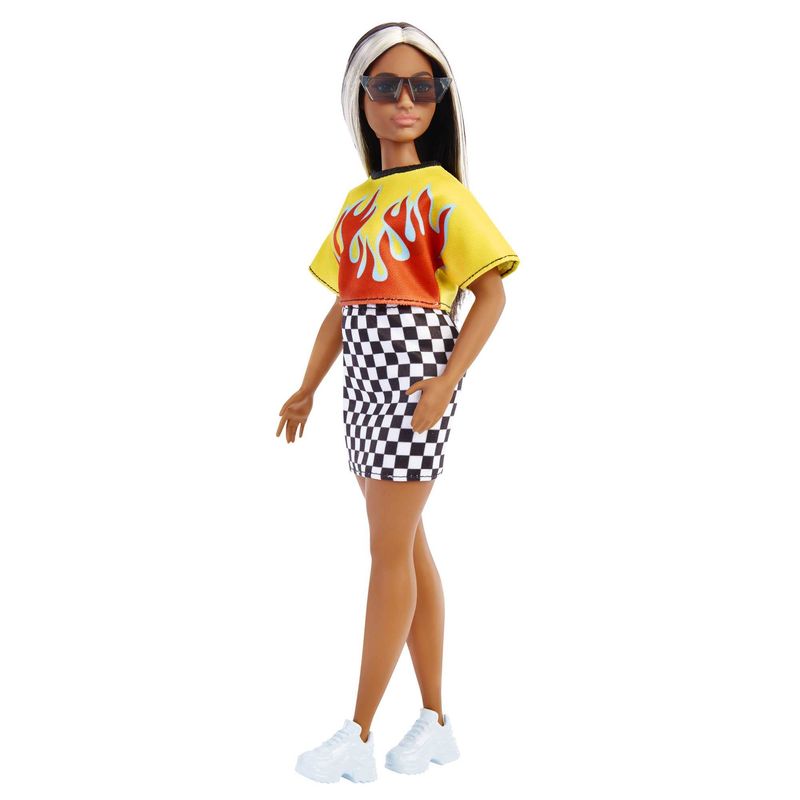 HBV13---Boneca-Barbie-Fashionista-com-Estojo---Top-Flames-e-Saia-Xadrez---Negra--5