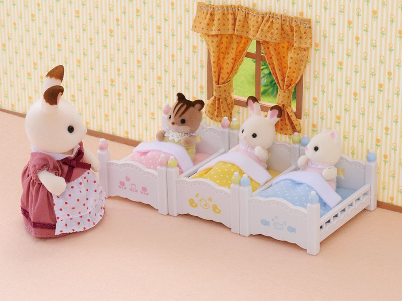 4-Sylvanian-Families---Beliche-Tripla---Epoch