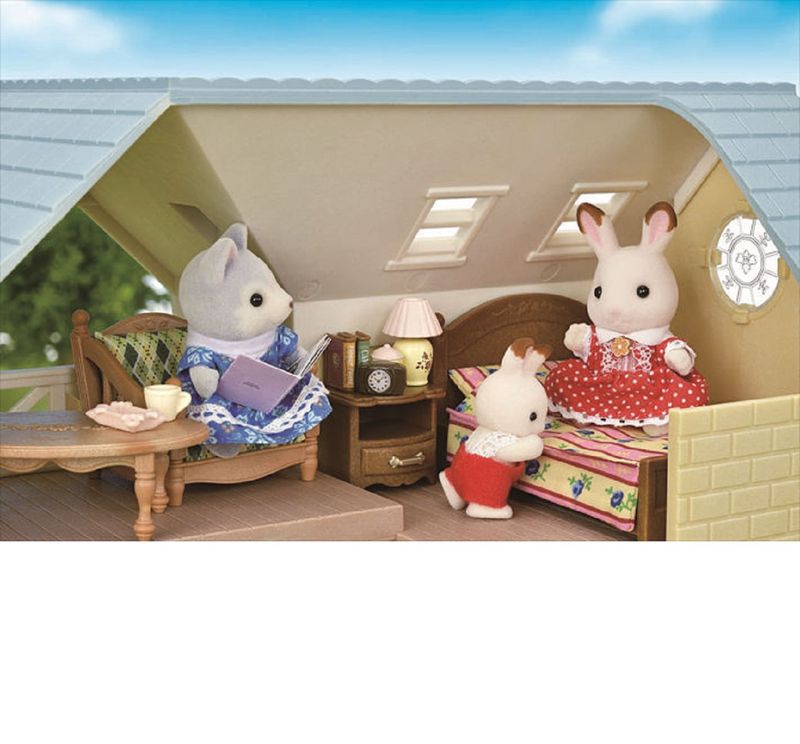 4-Sylvanian-Families---Bluebell-Cottage-Gift-Set---Epoch