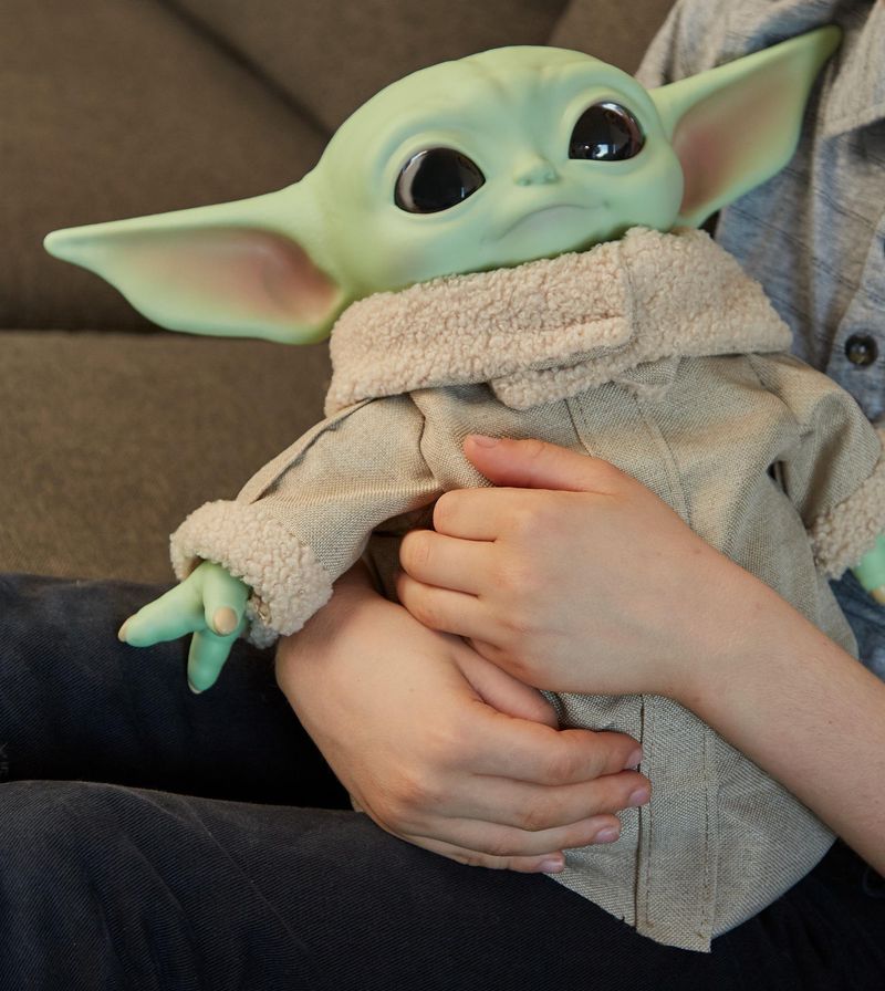 GWD85---Pelucia-Yoda-1