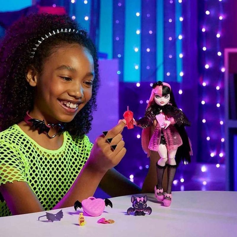 Boneca-Monster-High-com-Acessorios---Draculaura-e-Count-Fabulous---Mattel-9