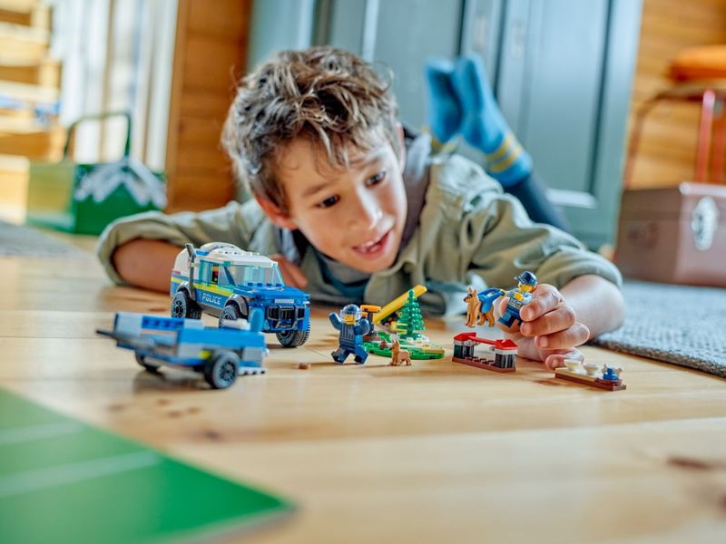 8-LEGO-City---Treinamento-Movel-de-Caes-Policiais---60369