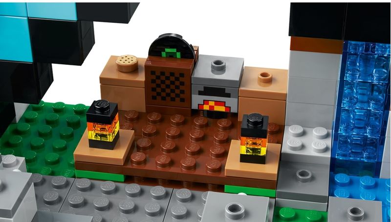 5-LEGO-Minecraft---O-Posto-Avancado-da-Espada---21244