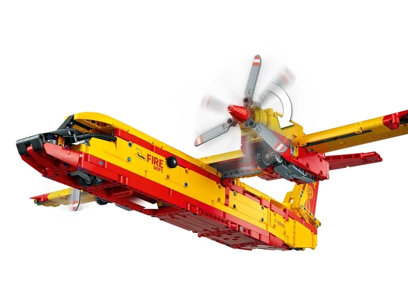 5-LEGO-Technic---Aviao-de-Combate-ao-Fogo---42152