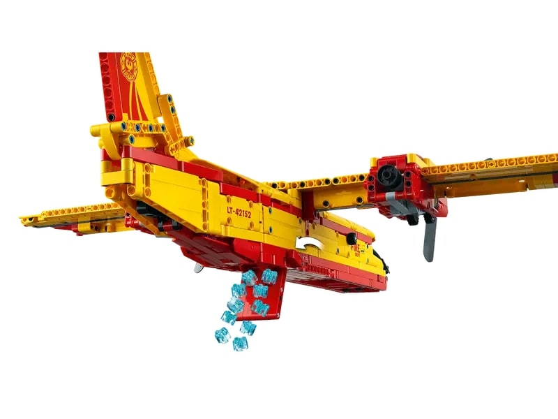 6-LEGO-Technic---Aviao-de-Combate-ao-Fogo---42152