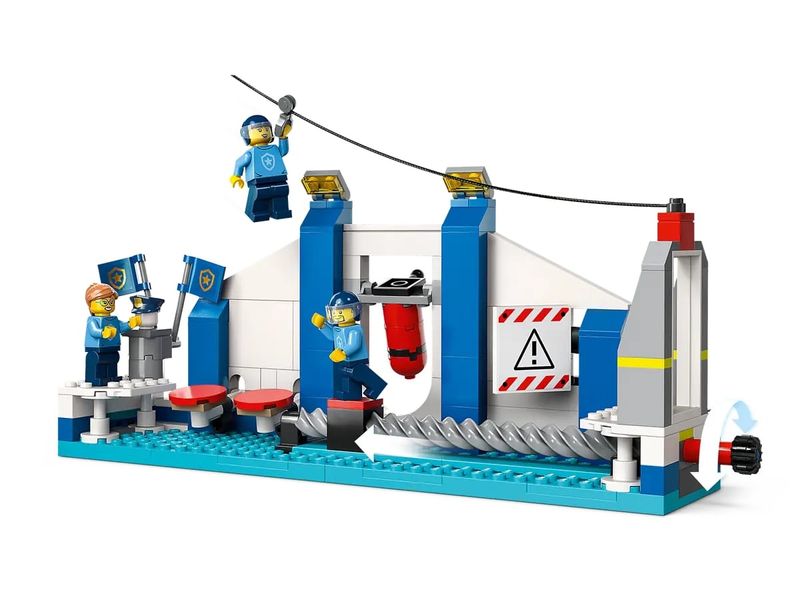 LEGO-City---Academia-de-Treinamento-da-Policia---60372-4