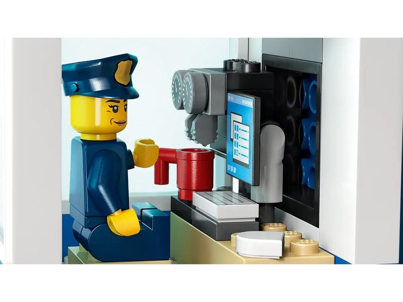LEGO-City---Academia-de-Treinamento-da-Policia---60372-5