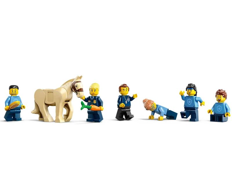 LEGO-City---Academia-de-Treinamento-da-Policia---60372-11