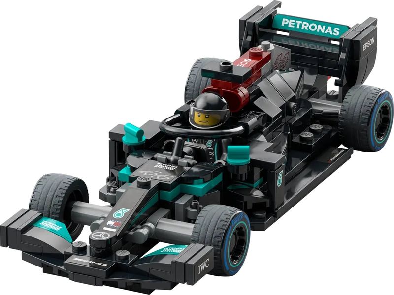 4-Mercedes-AMG-F1-W12-E-Performance-e-Mercedes-AMG-Project-One
