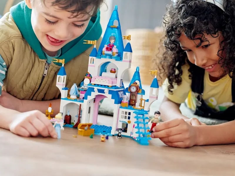 LEGO-Disney---Castelo-da-Cinderela-e-do-Principe-Encantado---43206-9