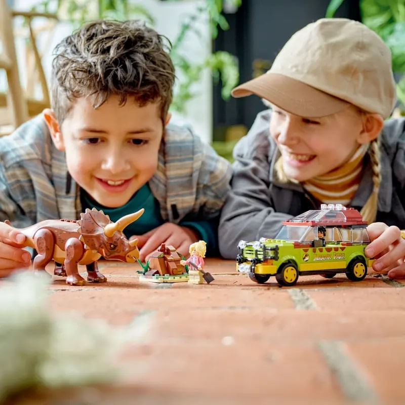 LEGO-Jurassic-Park---Pesquisa-de-Triceratops---30-Anos---281-Pecas---76959-7