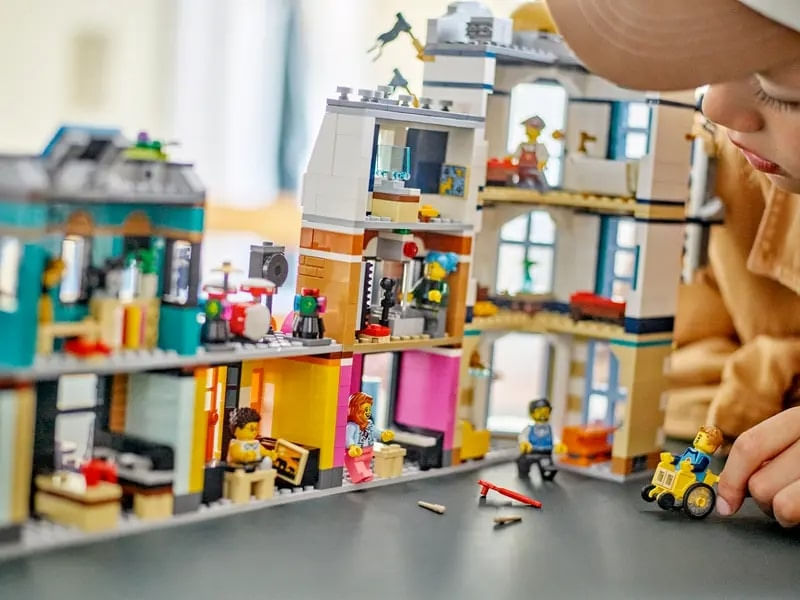 LEG31141---LEGO-Creator-3-em-1---Rua-Principal---1459-Pecas---31141-9