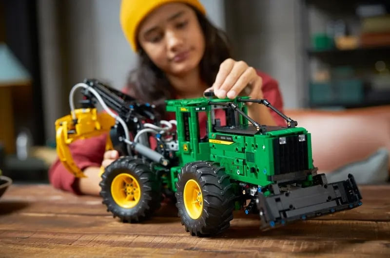 LEG42157---LEGO-Technic---Trator-Florestal-John-Deere-948L-II---1492-Pecas---42157-8