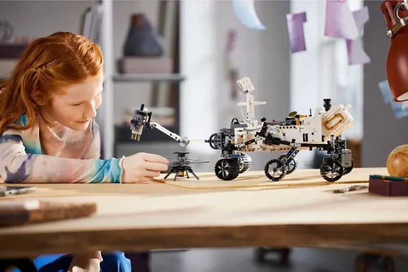 LEG42158---LEGO-Technic---NASA-Mars-Rover-Perseverance---1132-Pecas---42158-9