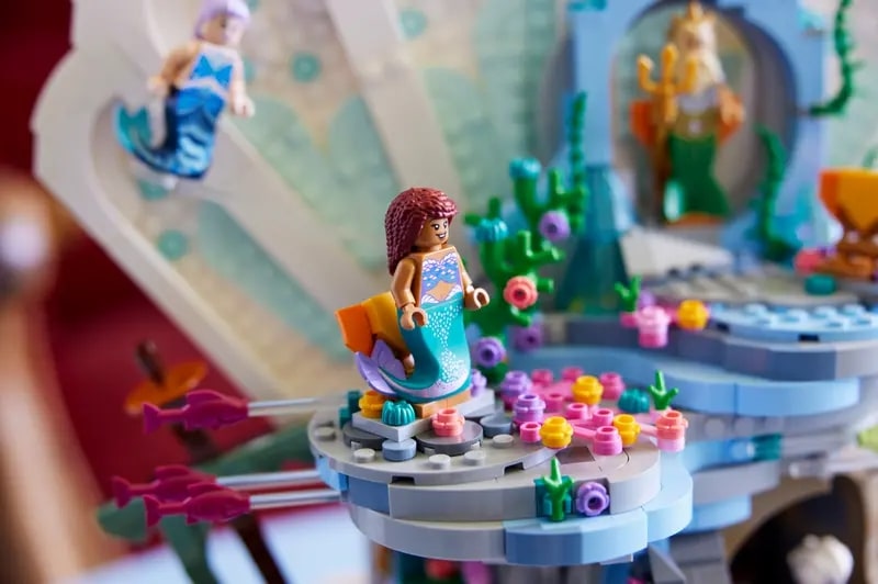 LEG43225---LEGO-Disney---Concha-Real-da-Pequena-Sereia---1808-Pecas---43225-11