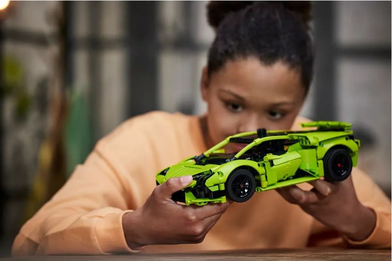 LEGO-Technic---Lamborghini-Huracan-Tecnica---806-Pecas---42161-7