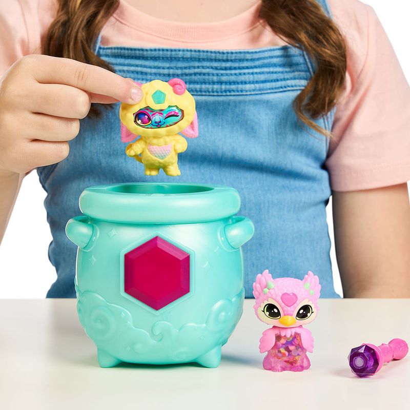 Caldeirao-com-2-Mini-Figuras-Surpresa---Magic-Mixies-Mixlings---Toque-e-Revelacao---Twin-Pack-Serie-2---Candide-10