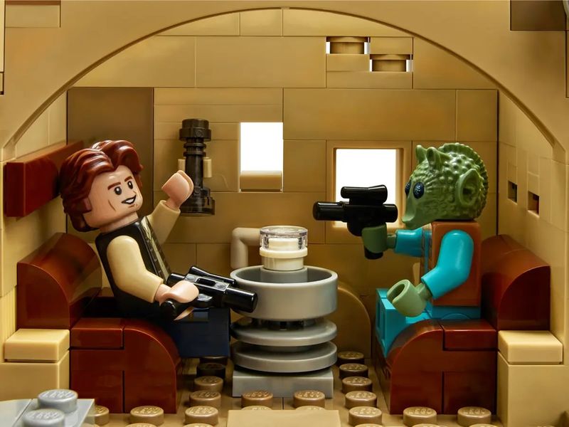 LEGO-Star-Wars---Mos-Eisley-Cantina---3187-Pecas---75290-5