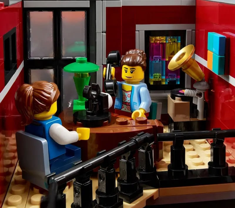 LEGO-Icons---Clube-de-Jazz---2899-Pecas---10312-11