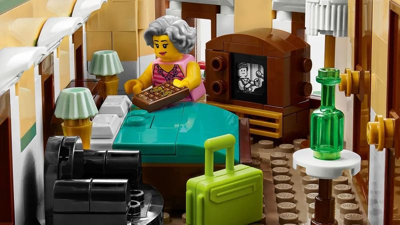 LEGO-Creator-Expert---Hotel-Boutique---3066-Pecas---10297-8