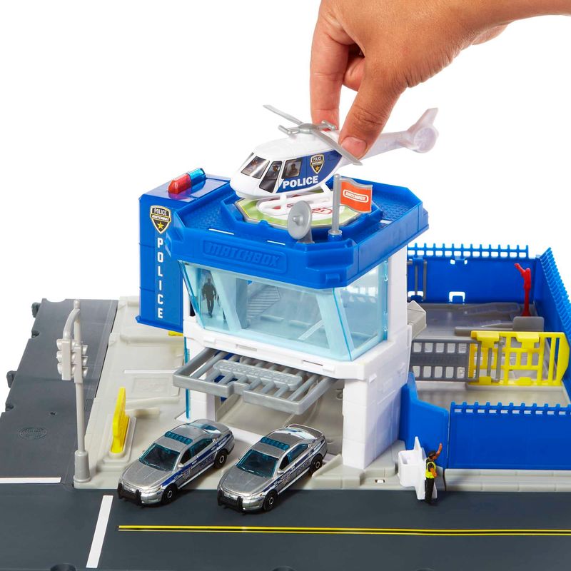 MATHHW22---Estacao-de-Policia-com-Carrinho---Action-Drivers---Matchbox---Luz-e-Som---Mattel-4