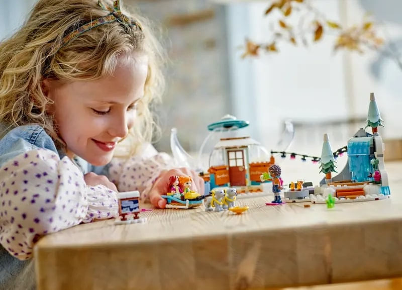 LEGO-Friends---Aventura-de-Ferias-no-Iglu----491-Pecas---41760-8