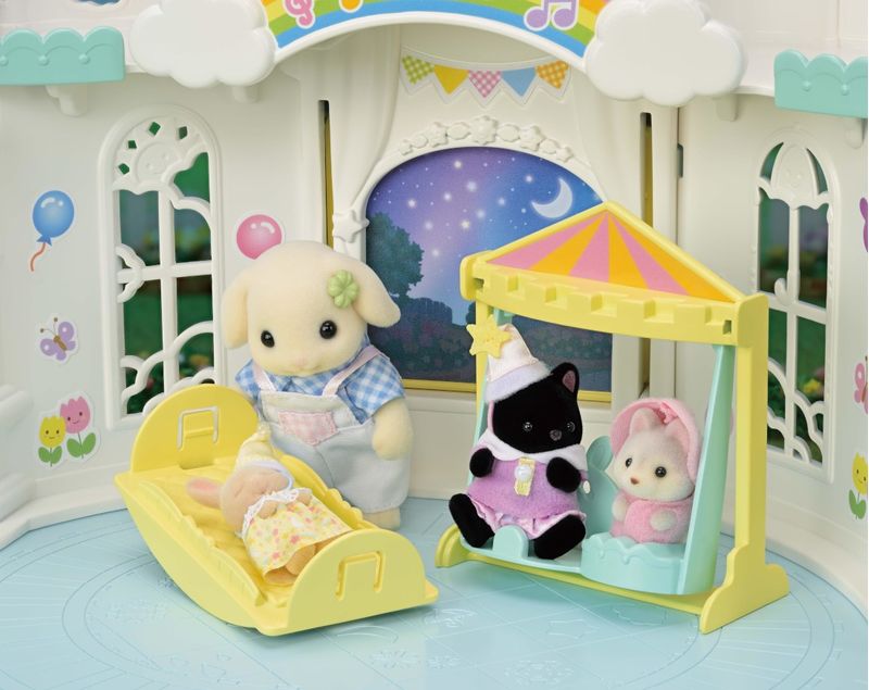 EPO5743---Sylvanian-Families---Castelo-Ensolarado-Jardim-da-Infancia---Epoch-3