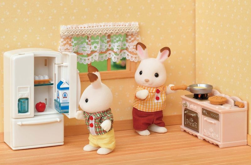 EPO5449---Sylvanian-Families---Conjunto-Primeiros-Moveis-Divertidos---Epoch-4