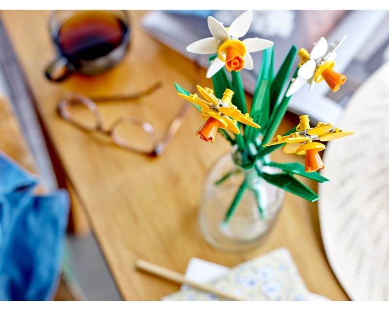 LEG40747---LEGO-Icons---Narcisos---Bottanical-Collection---216-Pecas---40747-4