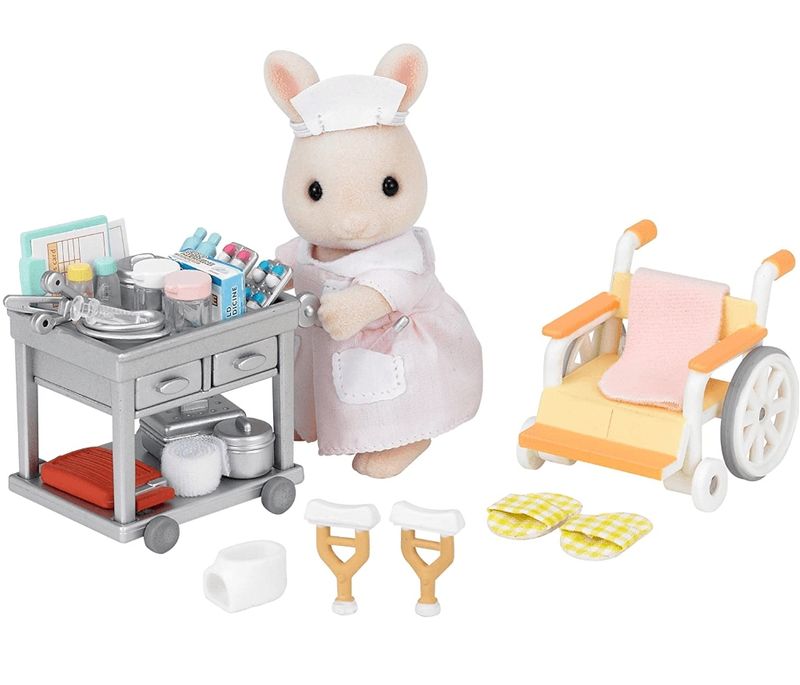 EPO5094---Sylvanian-Families---Enfermeira-do-Campo---Epoch-2