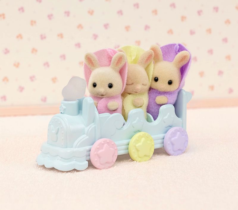 EPO5707---Sylvanian-Families---Conjunto-Hora-do-Banho-Trigemeos---Epoch-4