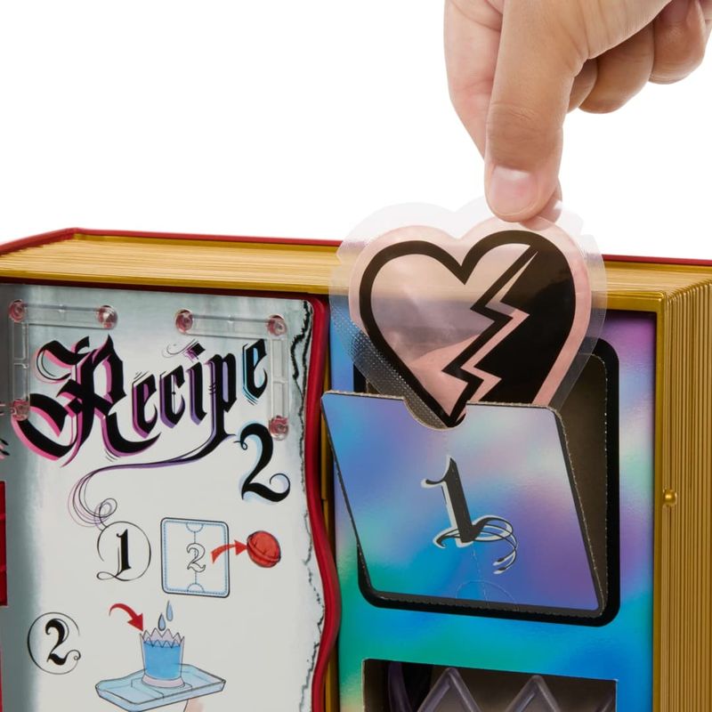 MATHWH95---Livro-com-Boneca-Disney---Livro-de-Receitas-da-Red---Descendentes---Mattel-6