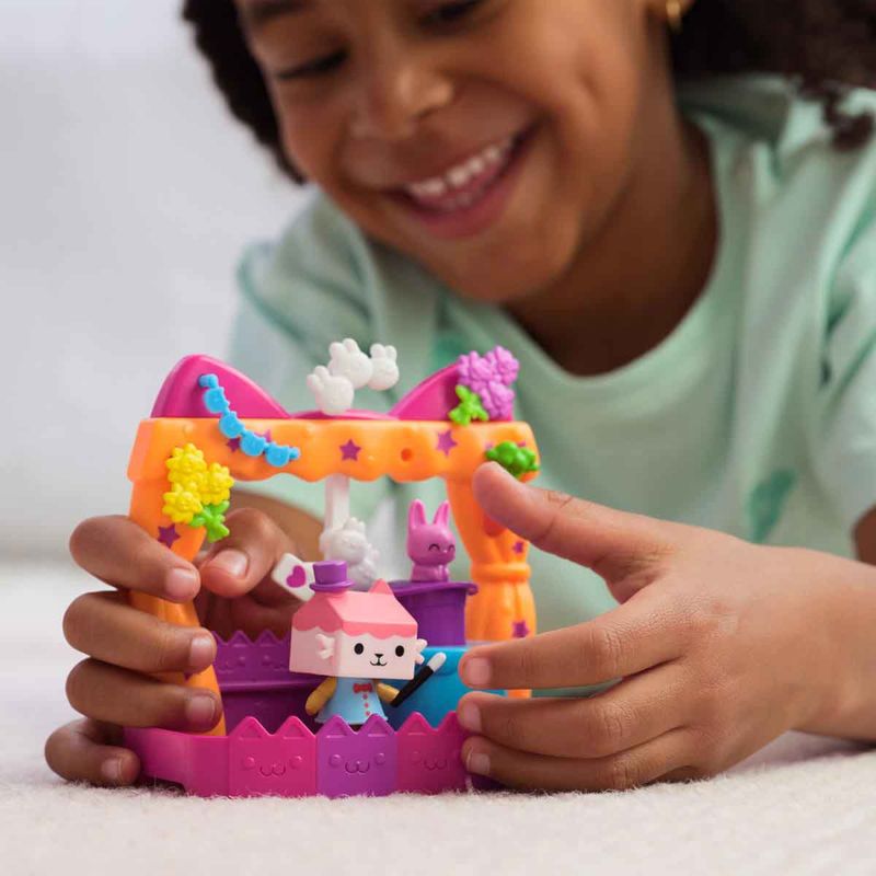 SUN3966-BABY---Playset-com-Mini-Figura---Varanda-com-Baby-Box-Cat---Casa-da-Gabby---Sunny-5