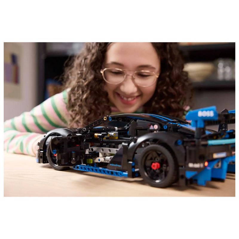 LEG42176---LEGO-Technic---Porsche-GT4-e-Performance-Race-Car---834-Pecas---42176-4
