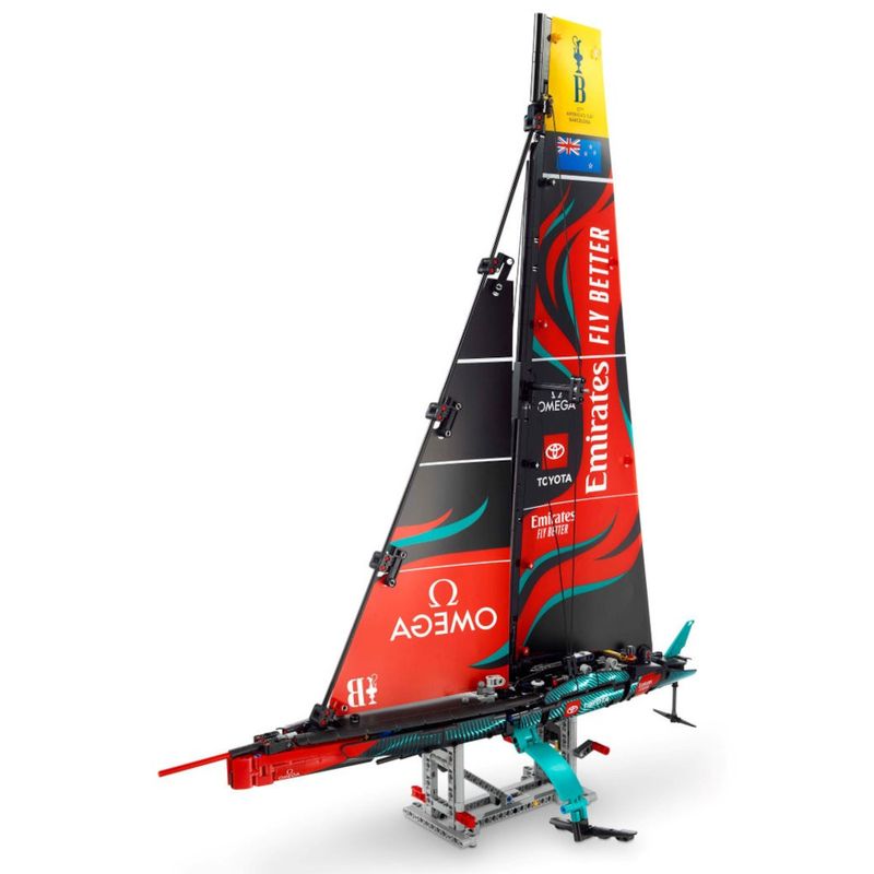 LEG42174---LEGO-Technic---Veleiro-AC75-da-Emirates-Team-New-Zealand---962-Pecas---42174-2