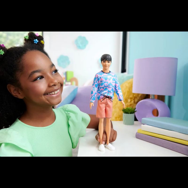 MATDWK44-219---Boneco-Ken-Fashionistas---Camiseta-com-Coracoes---219---Barbie---Mattel-5