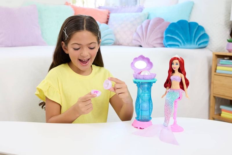 MATJBF86 - Boneca Ariel com Surpresas - Princesas da Disney - Mattel 7.jpg