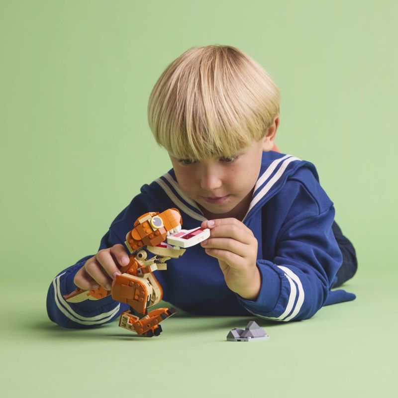 LEG76967 - LEGO Jurassic World - Pequeno Comilao TRex - 317 Pecas - 76967 5.jpg