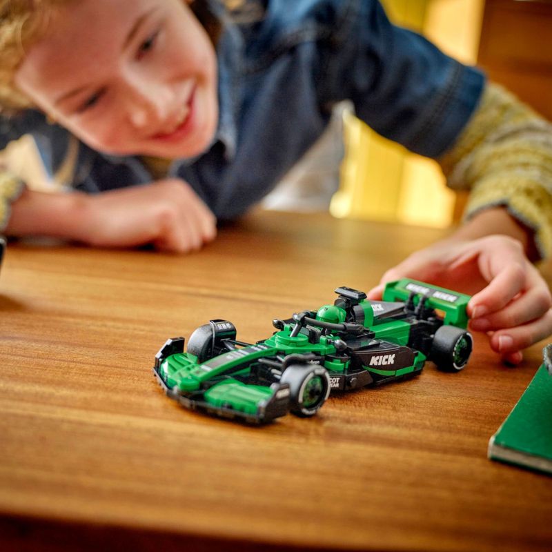 LEG77247---LEGO-Speed---KICK-Sauber-F1-Team-C44---259-Pecas---77247-8.jpg