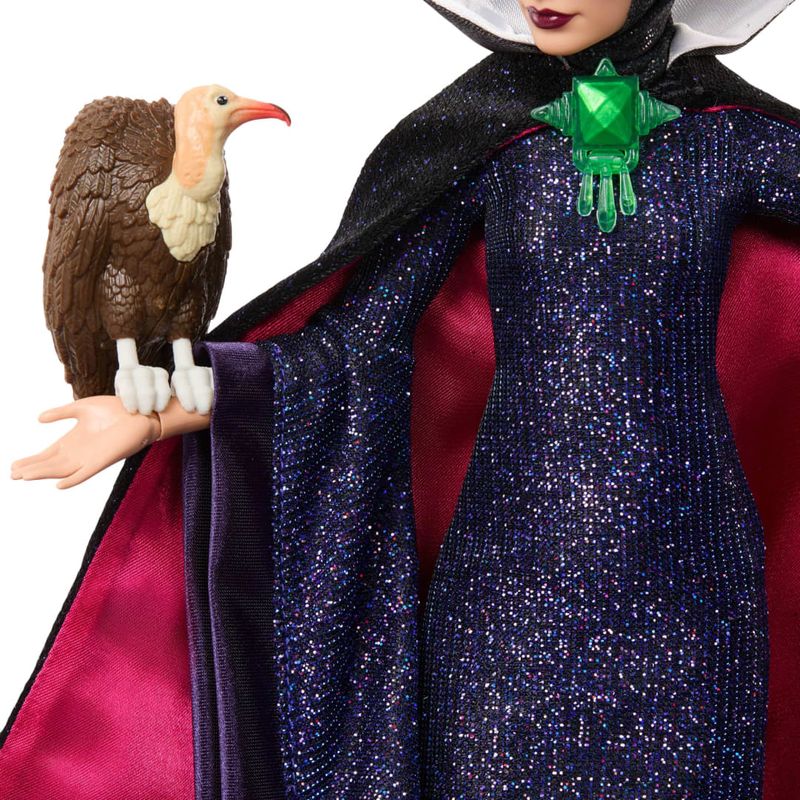 MATHVY54 - Boneca Colecionavel - Rainha Ma - Disney - Mattel 5.jpg